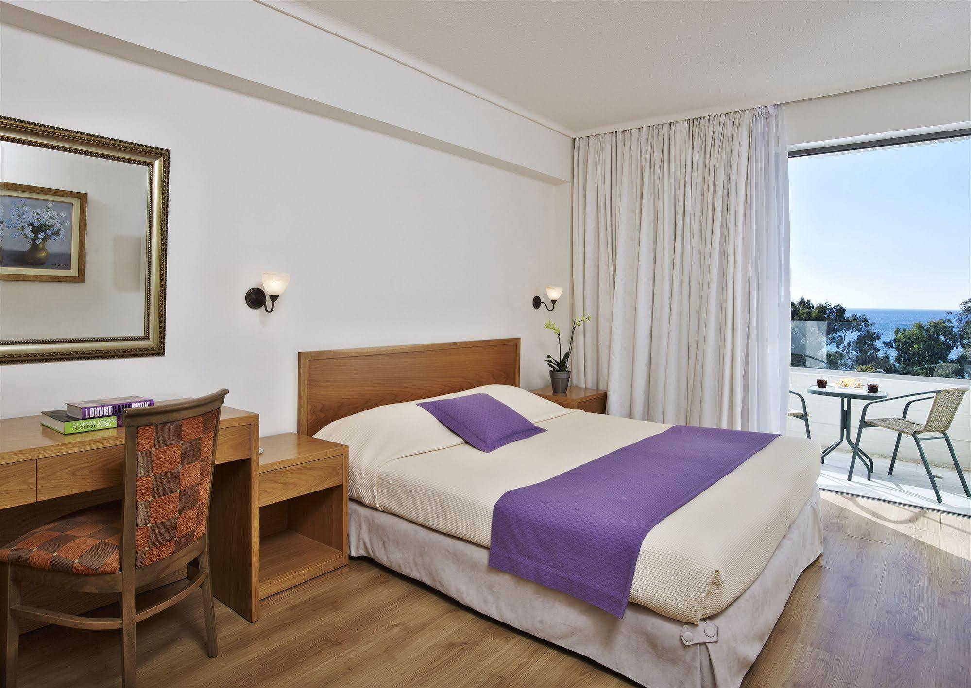 Amarilia Hotel Vouliagméni Rom bilde