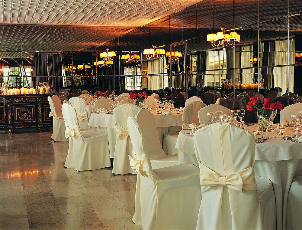 Amarilia Hotel Vouliagméni Restaurant bilde